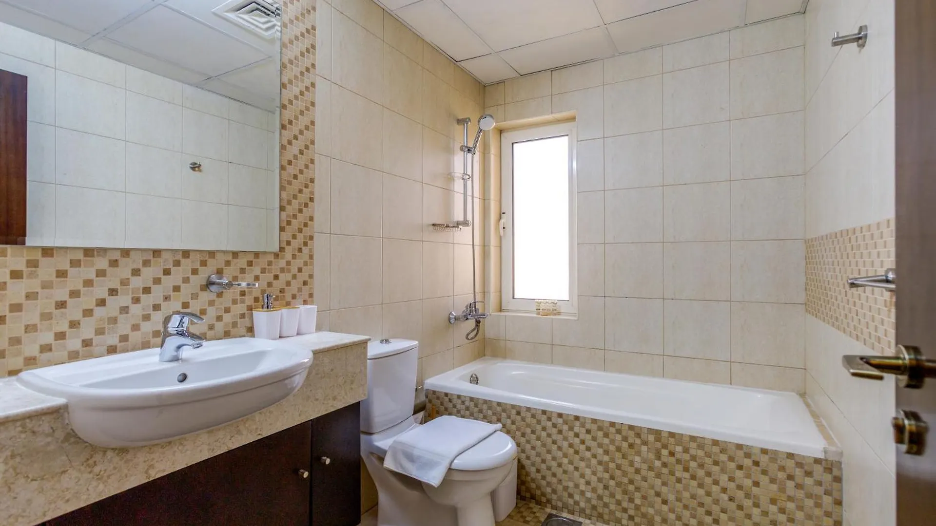 5Br & Maids Room Villa With Private Pool In The Aldea, The Villa - Allsopp & Allsopp Dubai United Arab Emirates