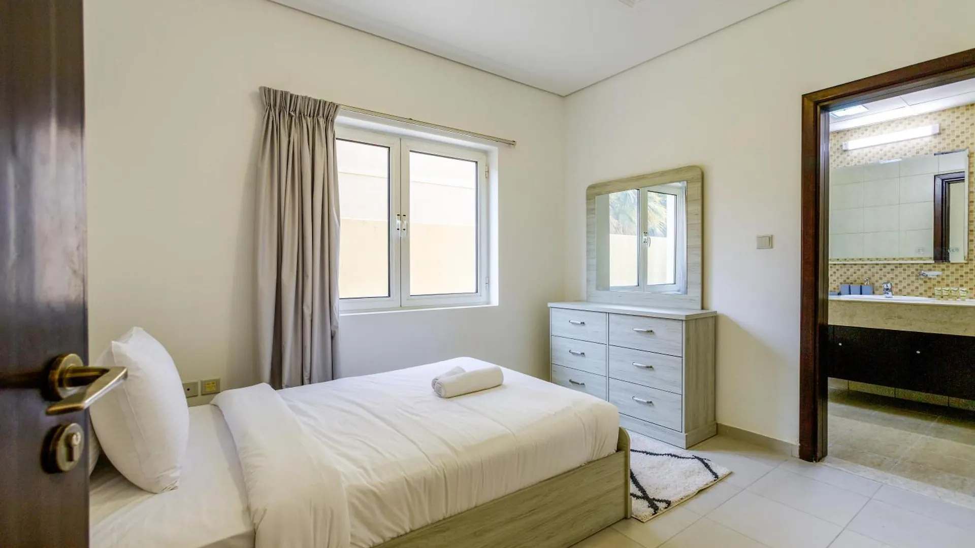 5Br & Maids Room Villa With Private Pool In The Aldea, The Villa - Allsopp & Allsopp Dubai 0*,